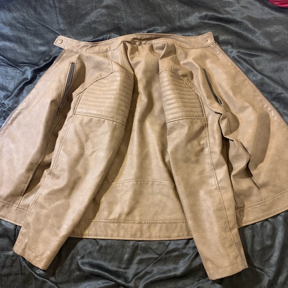 Urban Republic Leather Jacket - Picture 5 of 7